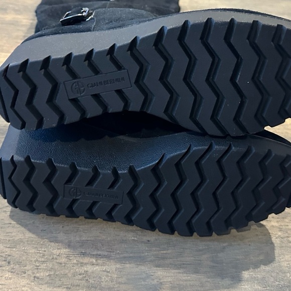 Gianni Bernini Black Buckle Accent Wedge Boot - Picture 4 of 5